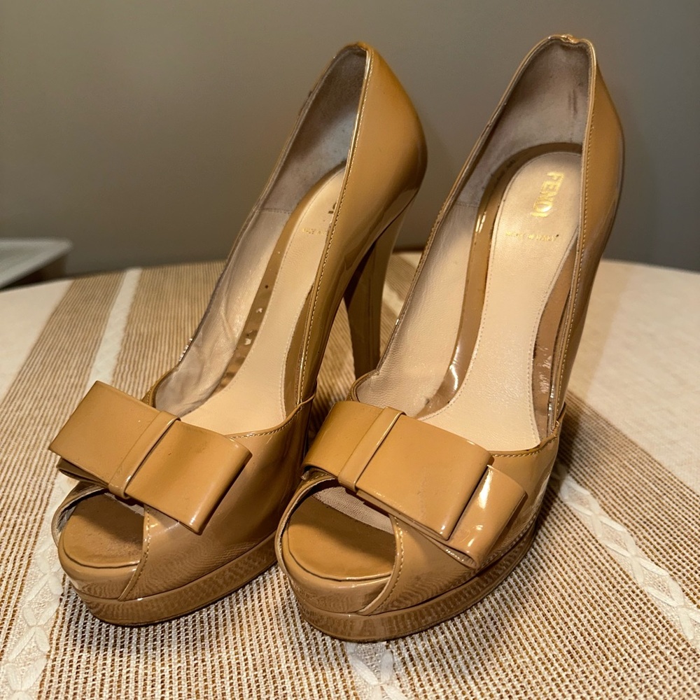 Fendi Camel Patent Leather Peep-Toe Pumps with Bow